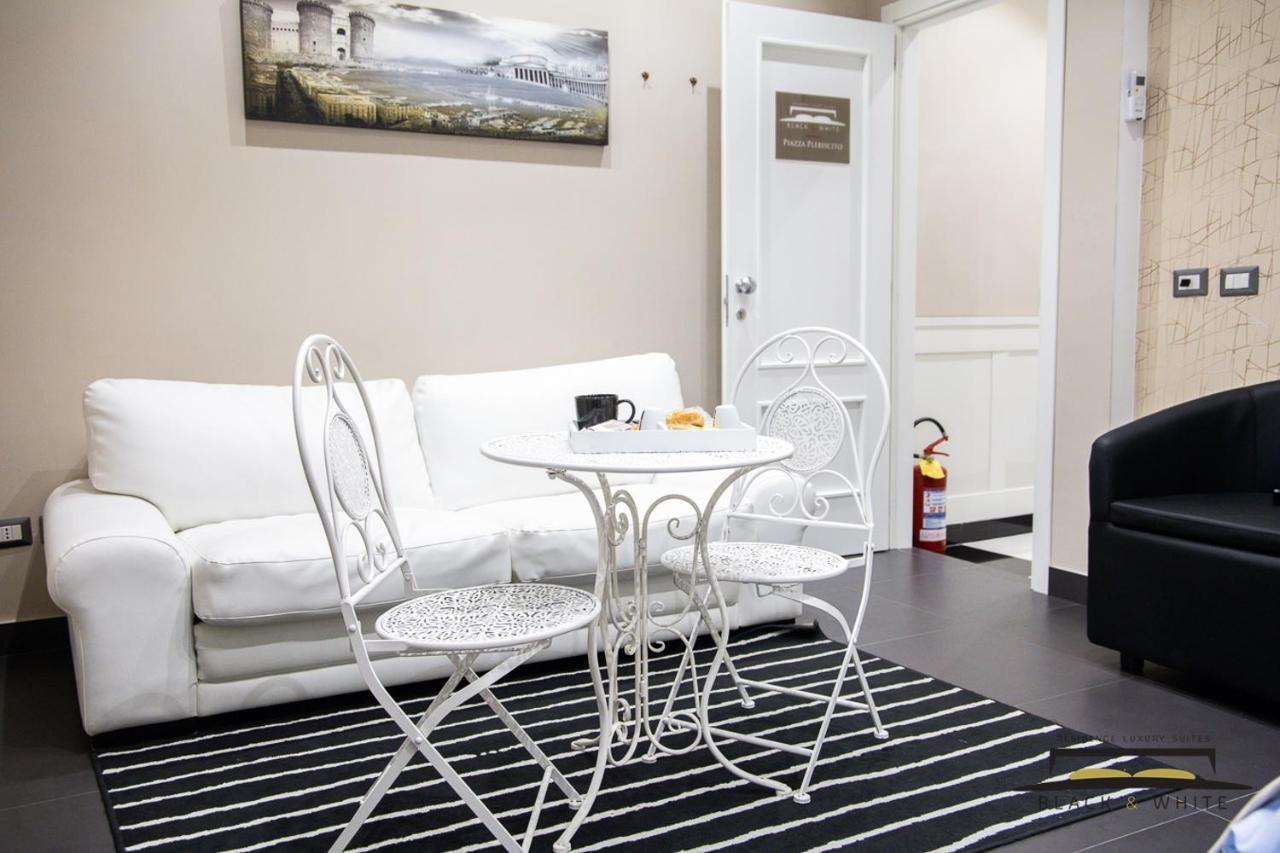 Residence Black & White Наполи Екстериор снимка